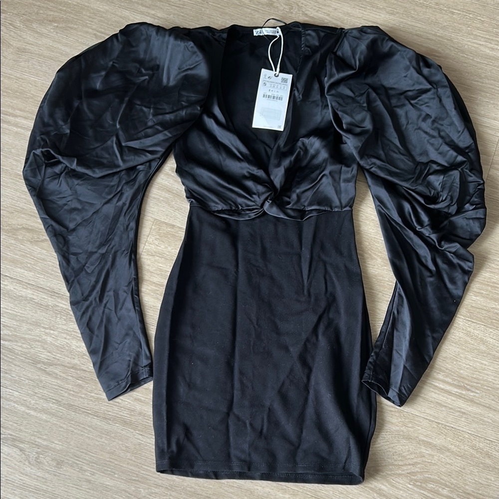 Zara Elegant Black Long Sleeve Dress